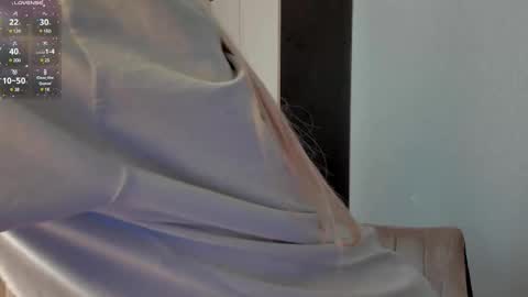 Hi hi We are Jessie and Betti online show from 02.11.25