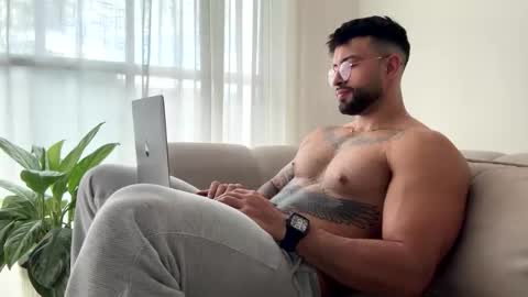 Jeremy online show from 04.11.26