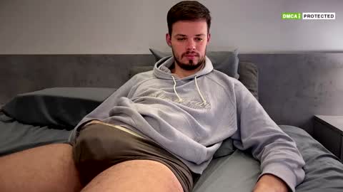 Snapshot of jerked_letto chatting on 01.10.25 jerked_letto online show from 01.10.25