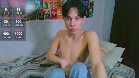 Snapshot of jerrybomb_ chatting on 02.10.25 Jerrybomb online show from 02.10.25