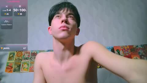 Snapshot of jerrybomb_ chatting on 02.17.25 Jerrybomb online show from 02.17.25