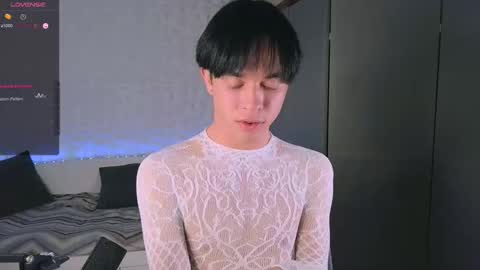 Snapshot of jerrybomb_ chatting on 09.13.25 Jerrybomb online show from 09.13.25