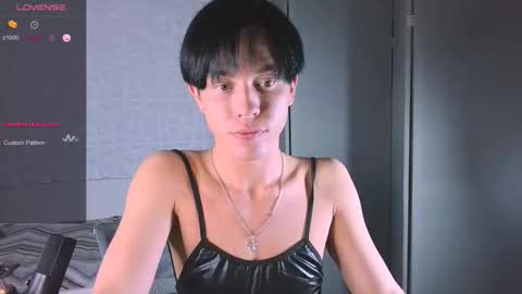 Snapshot of jerrybomb_ chatting on 09.27.25 Jerrybomb online show from 09.27.25