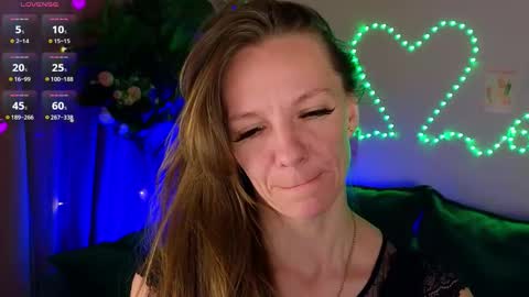 Snapshot of jesica_moon_peachy chatting on 02.07.26 jesica_moon_peachy online show from 02.07.26