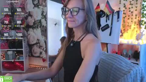 Snapshot of jesica_moon_peachyy chatting on 06.21.26 jesica_moon_peachyy online show from 06.21.26