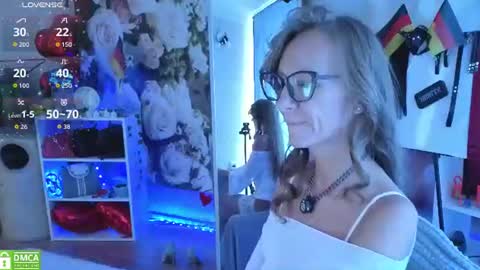 Snapshot of jesica_moon_peachyy chatting on 06.27.26 jesica_moon_peachyy online show from 06.27.26