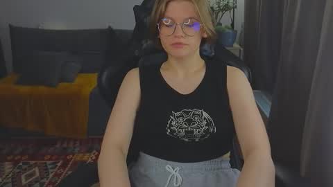  JessieVibes online show from 10.15.25