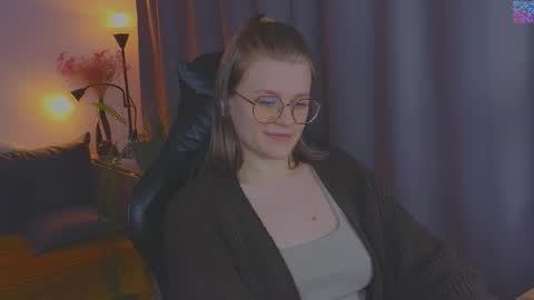 Snapshot of jess0e9 chatting on 04.25.26 JessieVibes online show from 04.25.26