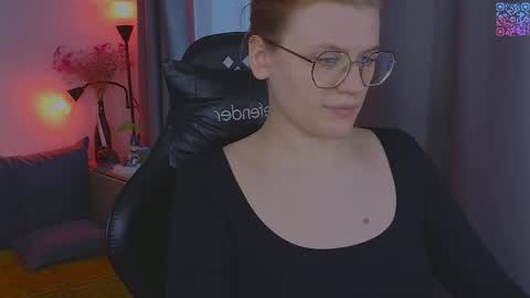 Snapshot of jess0e9 chatting on 04.28.26 JessieVibes online show from 04.28.26