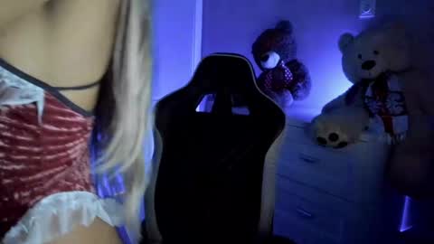 Snapshot of jess1ca_rabb1t chatting on 01.17.25 jess1ca_rabb1t online show from 01.17.25