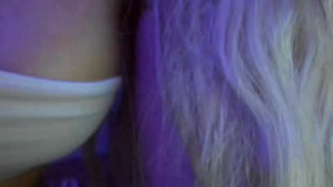 Snapshot of jess1ca_rabb1t chatting on 02.15.25 jess1ca_rabb1t online show from 02.15.25