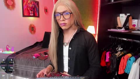 Jess online show from 10.10.25