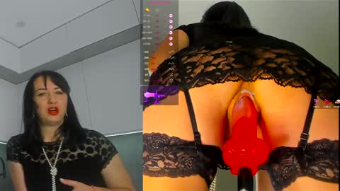 Snapshot of jess_benz chatting on 12.18.24 Jessica online show from 12.18.24