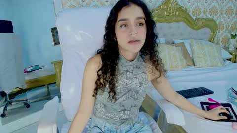 jessb_ online show from 10.16.25