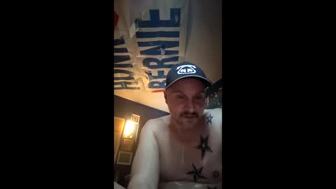 Snapshot of jessebigballsyyz chatting on 04.29.26 jessebigballsyyz online show from 04.29.26