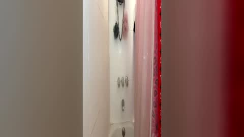 Hungjessy online show from 06.15.26