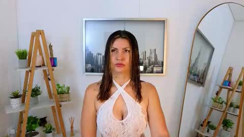 bella  adams online show from 02.17.26