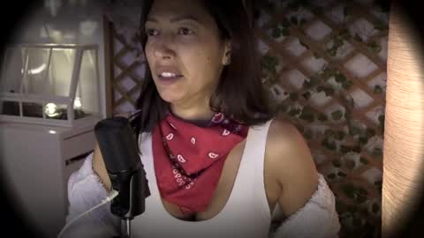 Jessica Gomez online show from 04.29.26