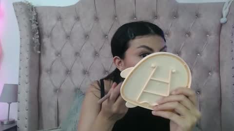 Jessica  online show from 11.21.25