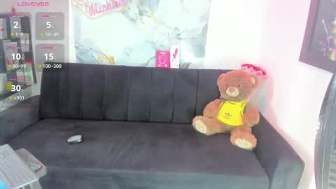 Snapshot of jessica_latina777 chatting on 11.10.25 JESSICA online show from 11.10.25