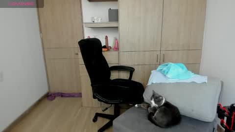 jessica_rabbit777_ online show from 04.13.26