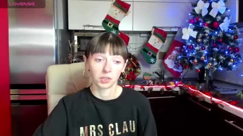Snapshot of jessicaforris chatting on 12.04.24 jessicaforris online show from 12.04.24