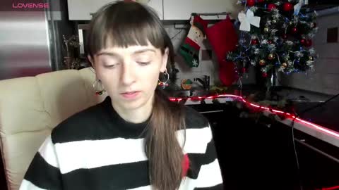 Snapshot of jessicaforris chatting on 12.11.24 jessicaforris online show from 12.11.24