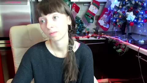 Snapshot of jessicaforris chatting on 12.12.24 jessicaforris online show from 12.12.24