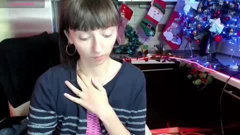 Snapshot of jessicaforris chatting on 12.12.24 jessicaforris online show from 12.12.24