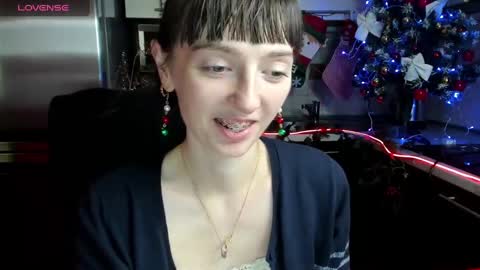 Snapshot of jessicaforris chatting on 12.17.24 jessicaforris online show from 12.17.24