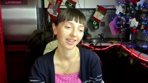 Snapshot of jessicaforris chatting on 12.20.24 jessicaforris online show from 12.20.24