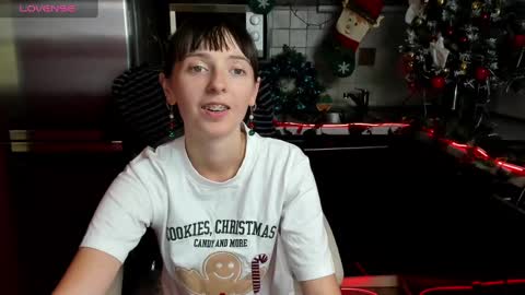 Snapshot of jessicaforris chatting on 12.21.24 jessicaforris online show from 12.21.24