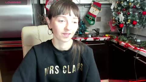 Snapshot of jessicaforris chatting on 12.23.24 jessicaforris online show from 12.23.24