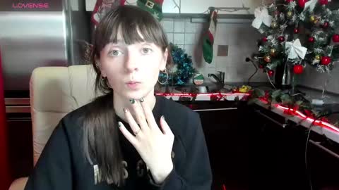 Snapshot of jessicaforris chatting on 12.28.24 jessicaforris online show from 12.28.24