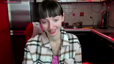 Snapshot of jessicaforris chatting on 02.21.25 jessicaforris online show from 02.21.25