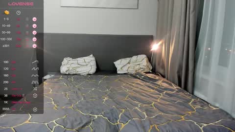 Snapshot of jessicamooon chatting on 11.09.25 JessicaMooon online show from 11.09.25