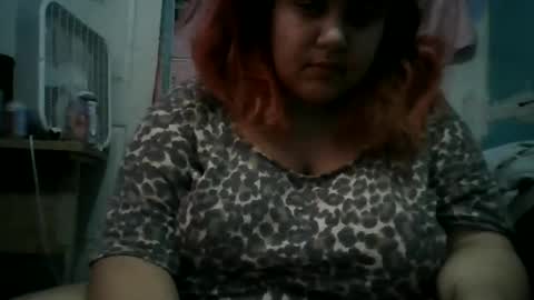 Snapshot of jessicarabbits4 chatting on 12.21.24 dovedianna online show from 12.21.24