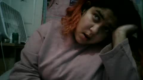 Snapshot of jessicarabbits4 chatting on 12.25.24 dovedianna online show from 12.25.24