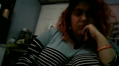 Snapshot of jessicarabbits4 chatting on 01.05.25 dovedianna online show from 01.05.25