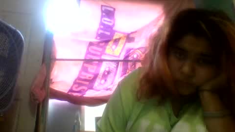 Snapshot of jessicarabbits4 chatting on 09.18.25 dovedianna online show from 09.18.25