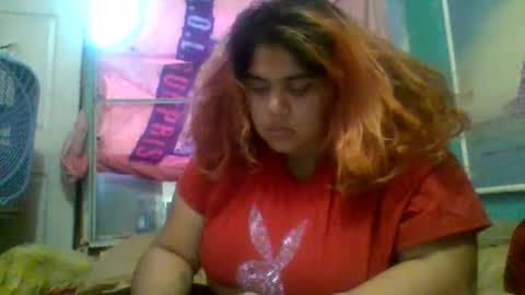 Snapshot of jessicarabbits4 chatting on 09.25.25 dovedianna online show from 09.25.25