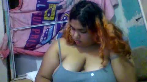 Snapshot of jessicarabbits4 chatting on 10.08.25 dovedianna online show from 10.08.25