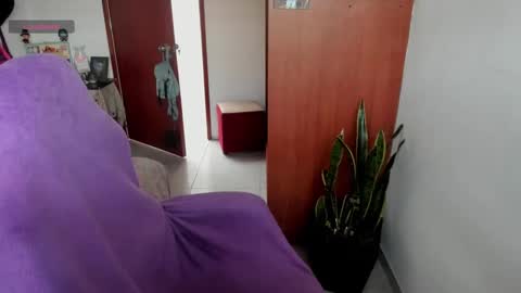 Snapshot of jessicarobbit chatting on 02.13.25 jessicarobbit online show from 02.13.25