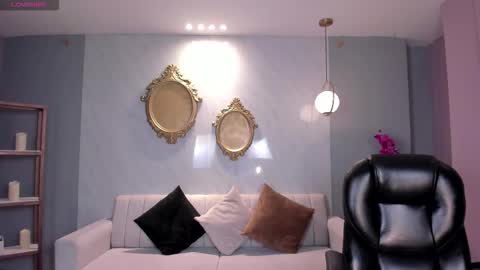 JESS online show from 11.28.25