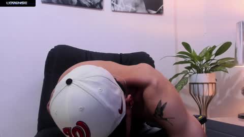 Snapshot of jessid_cutson chatting on 01.09.25 Jessid online show from 01.09.25