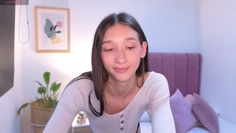 Snapshot of jessie__02 chatting on 12.19.24 Jess online show from 12.19.24