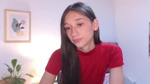 Snapshot of jessie__02 chatting on 12.29.24 Jess online show from 12.29.24