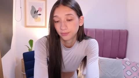 Snapshot of jessie__02 chatting on 12.30.24 Jess online show from 12.30.24