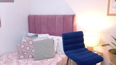 Snapshot of jessie__02 chatting on 01.24.25 Jess online show from 01.24.25