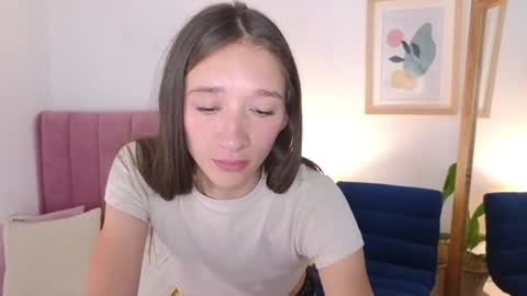 Snapshot of jessie__02 chatting on 02.06.25 Jess online show from 02.06.25